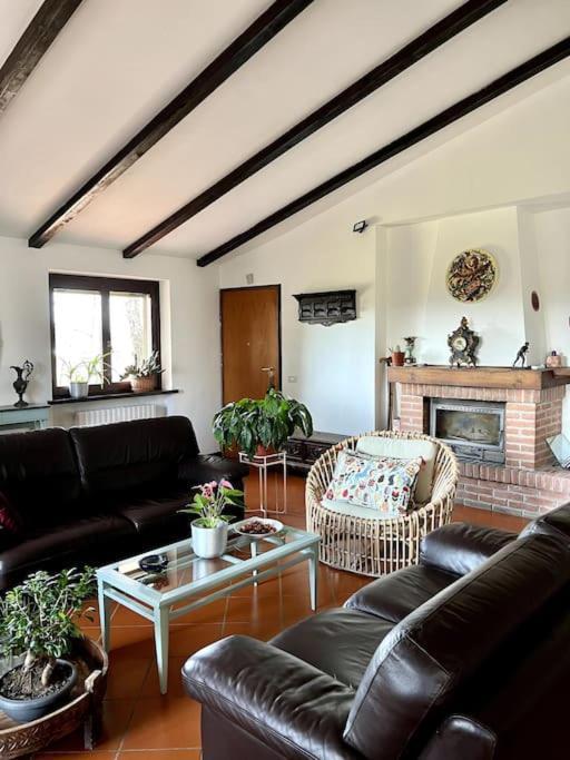Apartment In Villa La Carruba ريفرغارو المظهر الخارجي الصورة